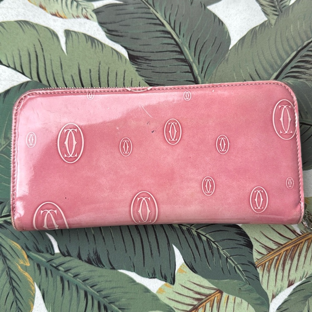 🌺💗Great Gift‼️ Classic Cartier long zippy wallet in shiny pink 💗💗💗